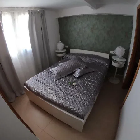 A Primera Linea De Mar En Апартаменты *